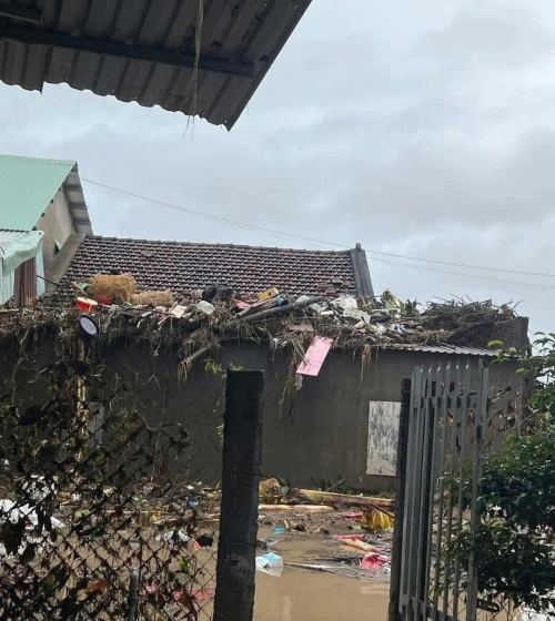 Hỗ trợ lũ lụt miền trung